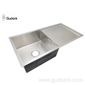 Good quality stainless steel kitchen sink with drainboard